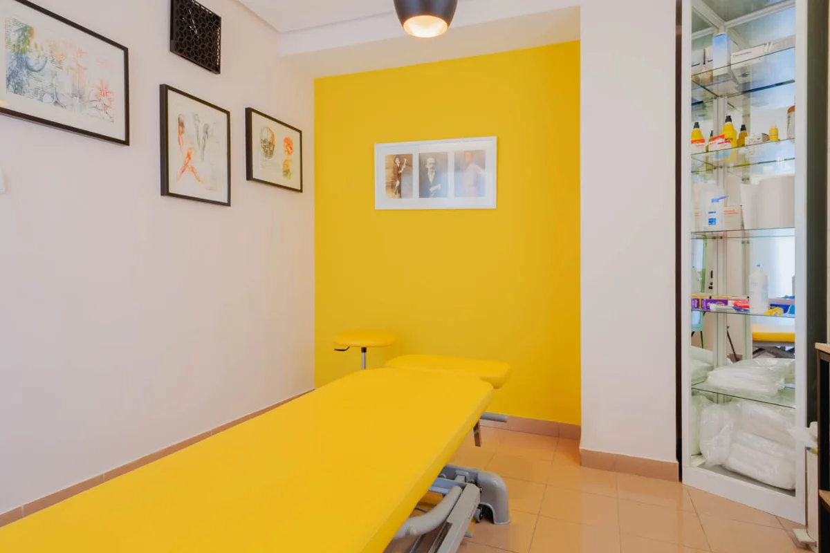 Fisioterapia en Granada: por qué cada vez más pacientes eligen la clínica de Miguel Peña